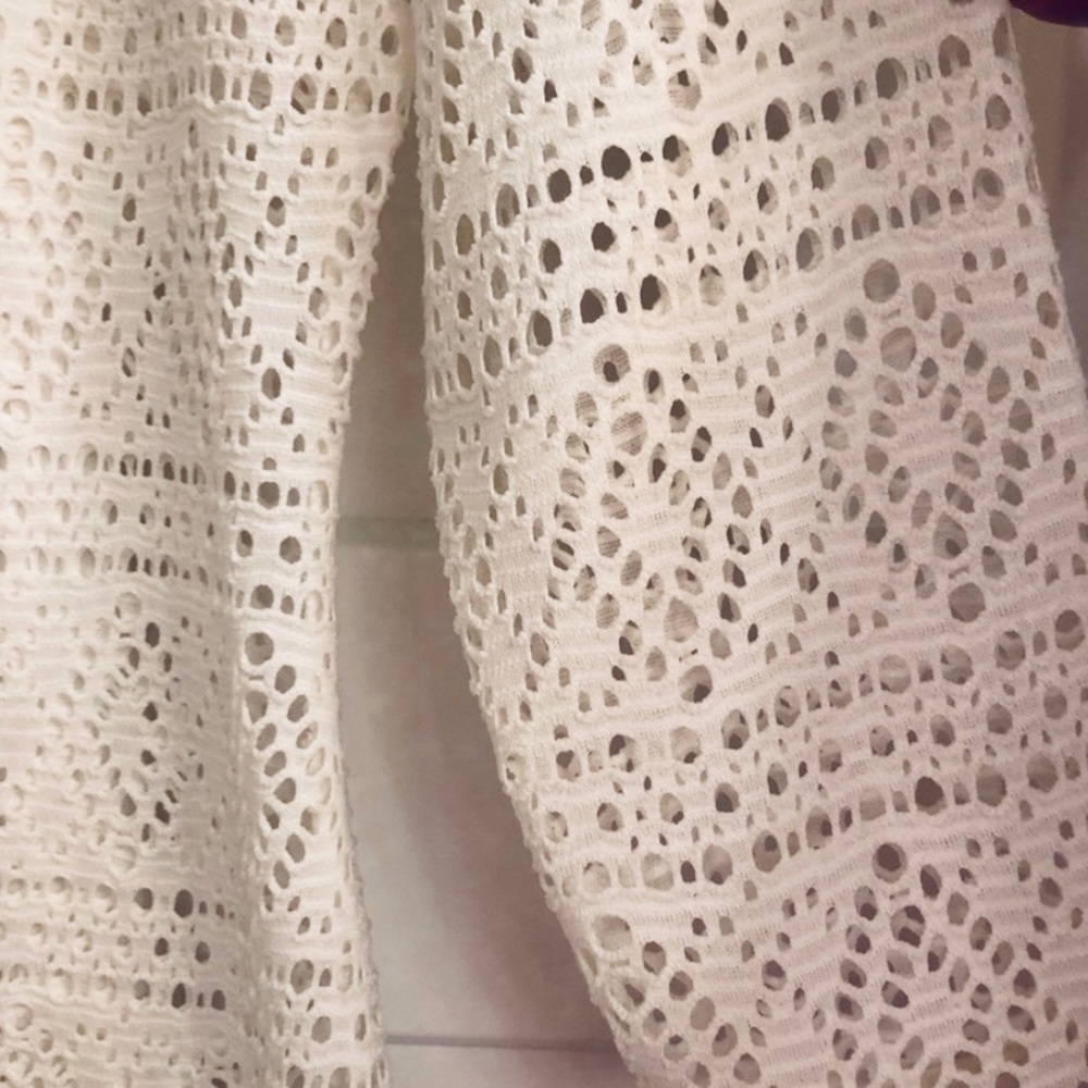 EXPRESS Crochet Eyelet White &‎ Cream Quarter Sleeved Lined Dress SZ SMALL EUC - Picture 6 of 8